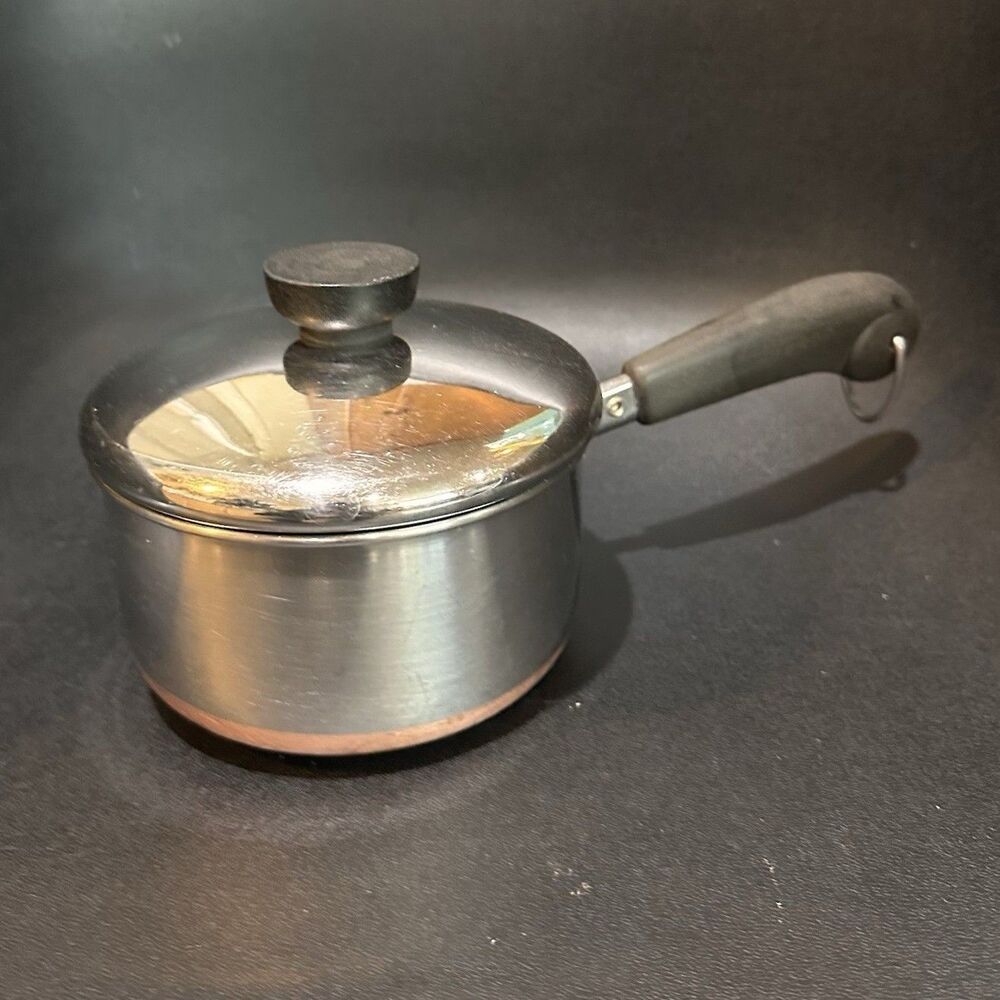 Revere Ware 1801 1 Qt Stainless Steel Copper Bottom Saucepan w/ Lid Handle
